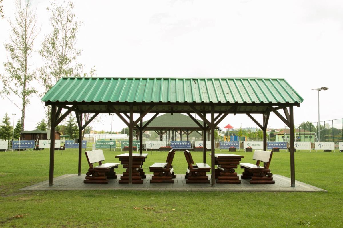 Camping Oaza Blonie Kornik Domki Standard Plus - 3 Pokoje Esterno foto