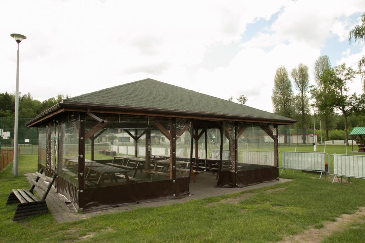 Camping Oaza Blonie Kornik Domki Standard Plus - 3 Pokoje Esterno foto
