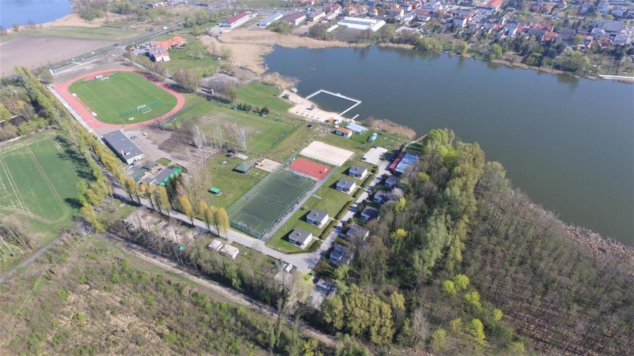 Camping Oaza Blonie Kornik Domki Standard Plus - 3 Pokoje Esterno foto