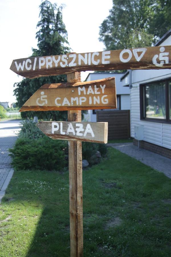 Camping Oaza Blonie Kornik Domki Standard Plus - 3 Pokoje Esterno foto