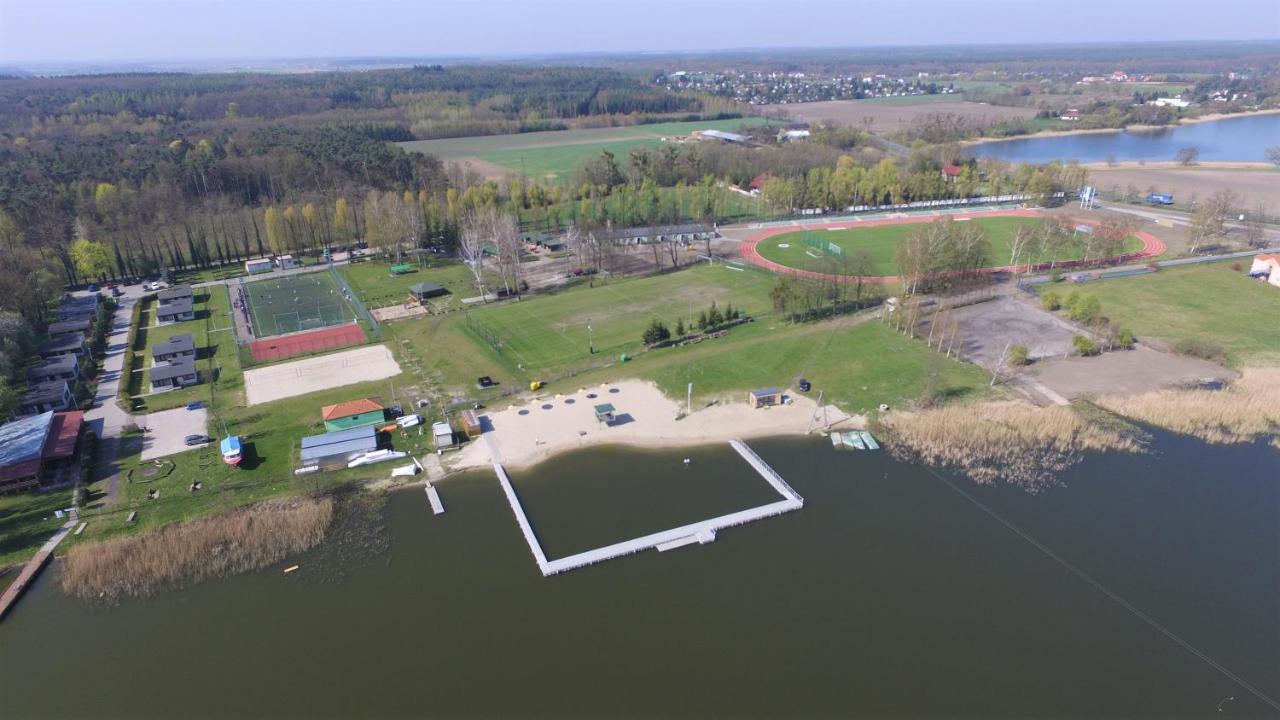 Camping Oaza Blonie Kornik Domki Standard Plus - 3 Pokoje Esterno foto